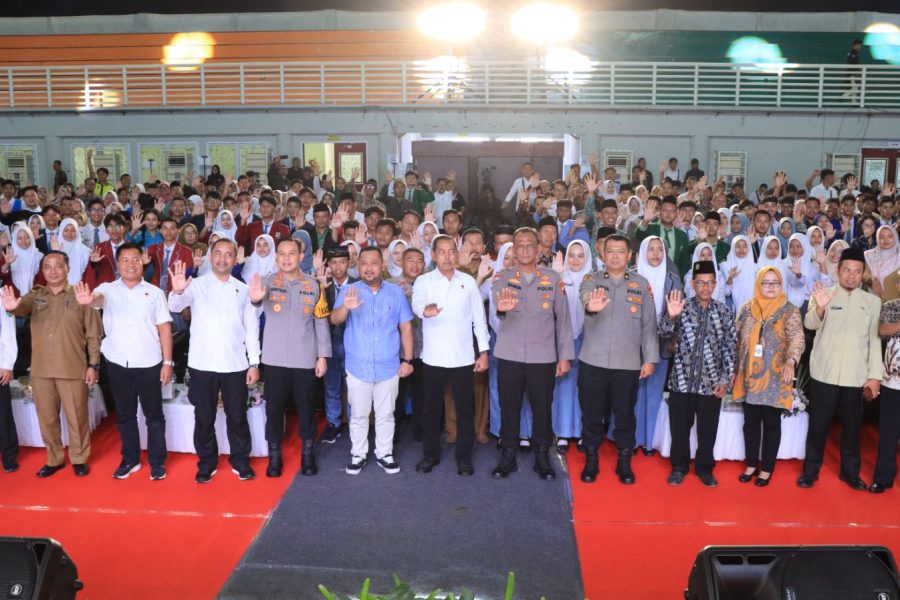 Roadshow Bangun Daya Cegah dan Daya Tangkal Penyalahgunaan Narkoba Diikuti Pelajar dan Santri di Kabupaten Gresik