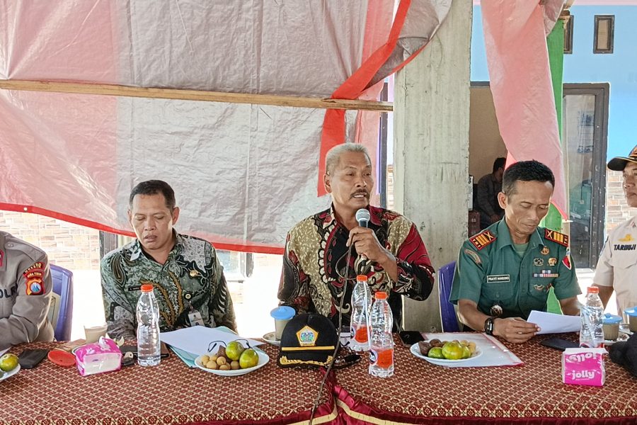 Latib Kepala Desa Tambakrejo Tegasi Dan Bina 53 Warung Di Tambakrejo