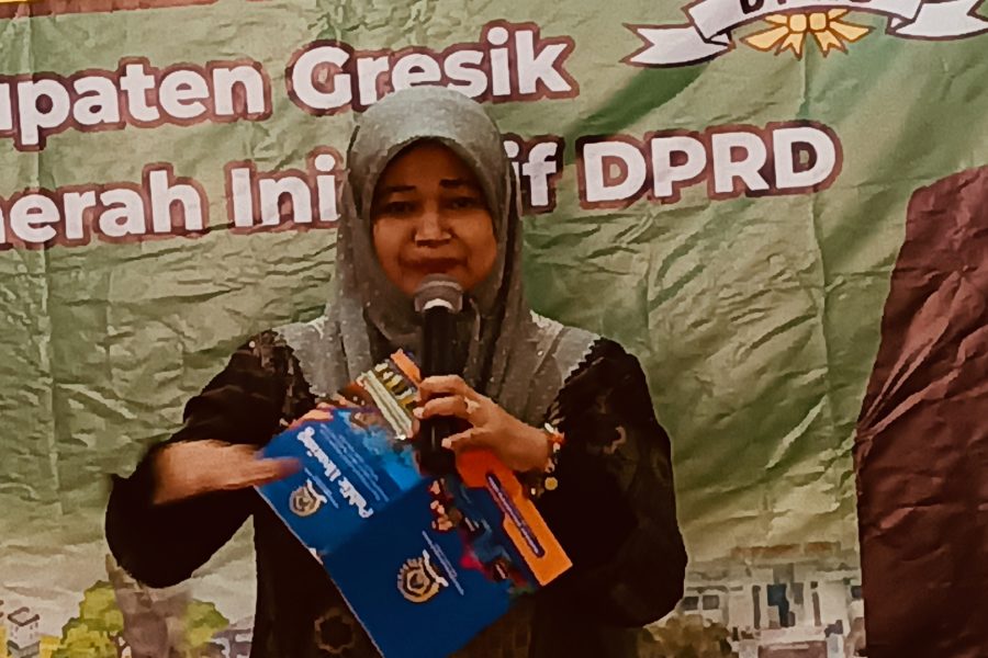 Hebat !!! Hj.Lilik Fraksi PPP Membuka Pola Pikir Kaum Wanita Di Public Hearing