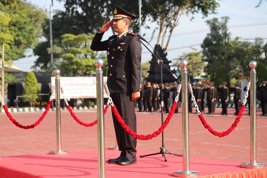 Polres Gresik Gelar Upacara Hari Lahir Pancasila 2024