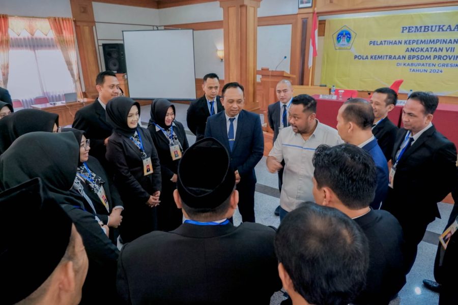 Pembukaan Pelatihan Kepemimpinan Pengawas Angkatan VII, Bupati Gresik Beri Contoh Studi Strategis Dari Singapura