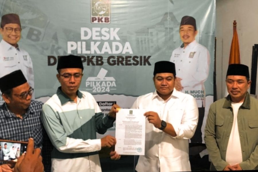 Syahrul Munir Menangis Haru , Sah !!! Ditunjuk PKB Jadi Cabup Gresik
