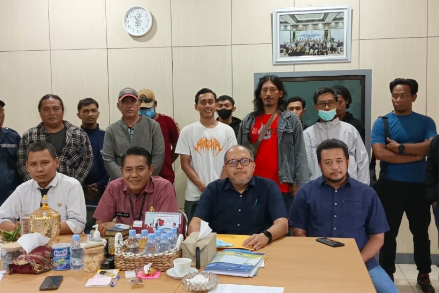 Genpatra Kabupaten Gresik  Dampingi Pekerja Dapatkan Upahnya