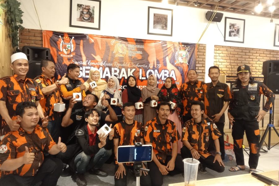 HUT Kemerdekaan RI Ke – 79 PAC Kebomas Gelar Semaraknya Lomba Lomba