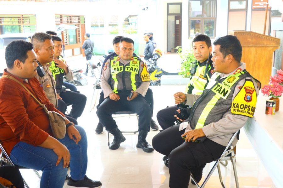 Patroli dan Pengecekan Gudang Logistik Pemilu 2024 oleh Kapolres Gresik