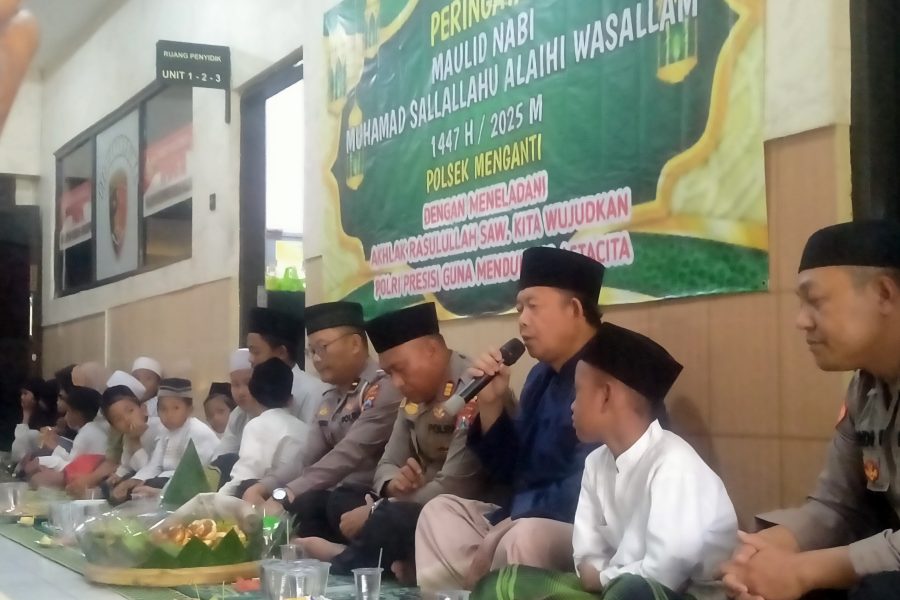 Polsek Menganti Gelar Maulid Nabi Muhammad Saw 1447 H/2025 M, Meneladani Akhlak Rosulullah Saw & Wujudkan Polri Persisi Dukung Aswacita